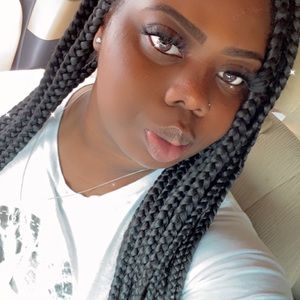 Meet your Posher, Bobbie